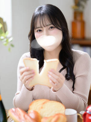 菜月理亜
