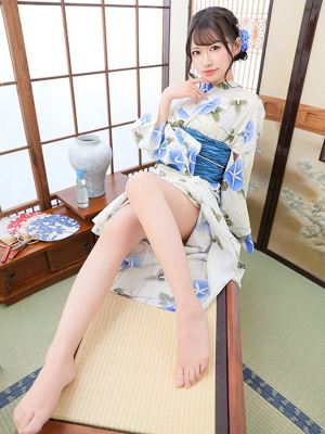 柊かなで