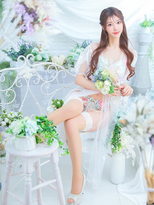 椿えりか