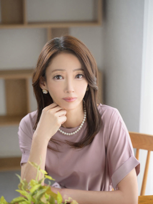 高坂志乃