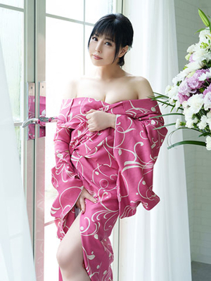 白雪由夏