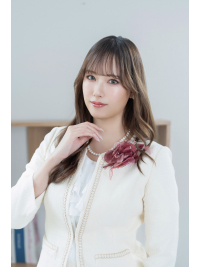 長身で恍惚のボディ・歩いている姿さえ他を魅了する圧倒的な存在感